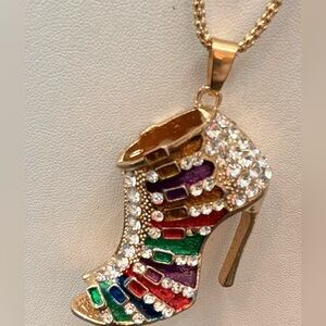 GOLD TONE RAINBOW MULTI COLOR HIGH HEEL SHOE PENDANT NECKLACE